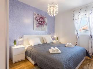 Detached house, Sale, Okrug, Okrug Gornji