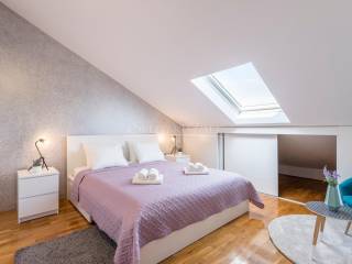 Detached house, Sale, Okrug, Okrug Gornji