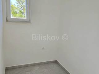 Flat in a building, Sale, Marina, Sevid