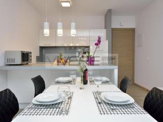 Ground floor apartment: dining &amp; kitchen