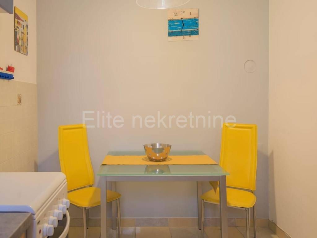 Stan u zgradi, Najam, Rijeka, Sjever