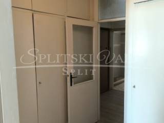 Flat in a building, Sale, Split, Split