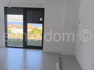 Apartment by the sea, Sale, Okrug, Okrug Gornji