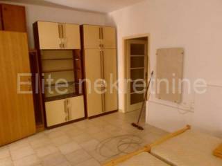 Flat in house, Rent, Rijeka, Istok