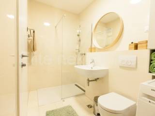 Flat in a building, Rent, Rijeka, Istok