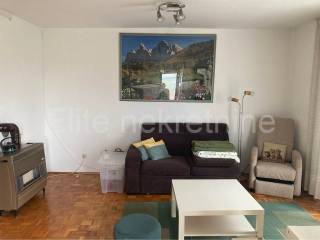Flat in a building, Sale, Pula, Pula