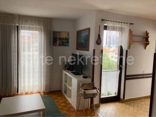 Flat in a building, Sale, Pula, Pula