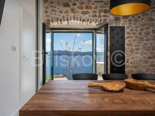 Flat in a building, Sale, Bol, Murvica
