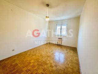 Flat in a building, Sale, Zagreb, Gornja Dubrava