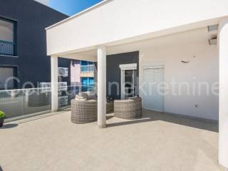Stambeno poslovni objekt, Prodaja, Vir, Vir