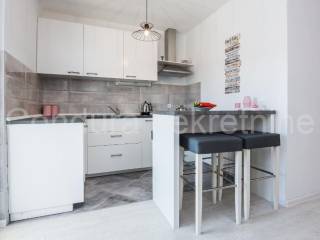 Stambeno poslovni objekt, Prodaja, Vir, Vir