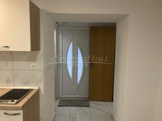 Flat in older building, Sale, Split, Split