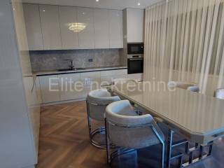 Flat in a new building, Rent, Rovinj, Rovinj