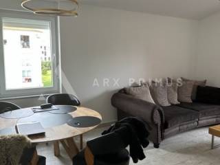 Flat in a building, Sale, Umag, Umag