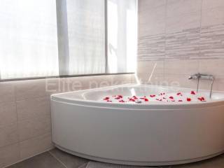 Flat in a building, Sale, Rijeka, Sjever