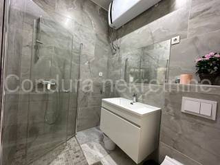 Residential-commercial property, Sale, Vir, Vir