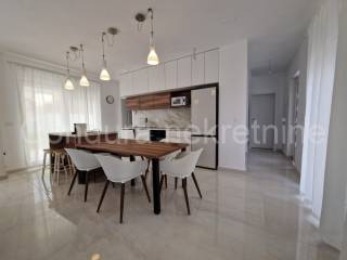 House by the sea, Sale, Vir, Vir