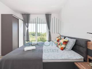 Villa, Sale, Nin, Grbe