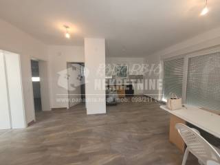 House with apartments, Sale, Vir, Vir