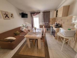 House by the sea, Sale, Vir, Vir