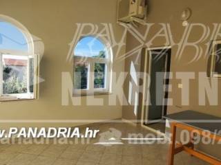 House by the sea, Sale, Vir, Vir
