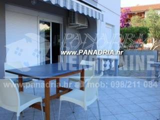House by the sea, Sale, Vir, Vir