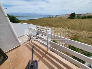 House by the sea, Sale, Vir, Vir