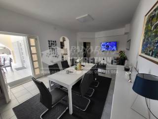 House by the sea, Sale, Vir, Vir
