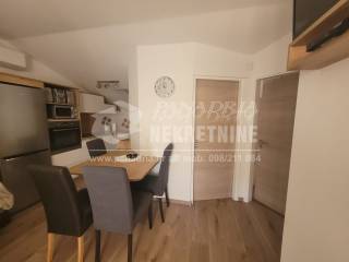 House with apartments, Sale, Vir, Vir
