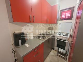 House with apartments, Sale, Vir, Vir