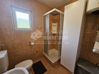 House with apartments, Sale, Vir, Vir