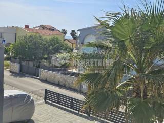House with apartments, Sale, Vir, Vir