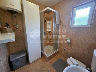 House with apartments, Sale, Vir, Vir