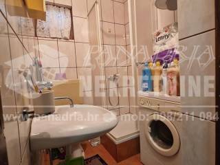 House with apartments, Sale, Vir, Vir