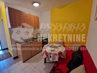 House with apartments, Sale, Vir, Vir