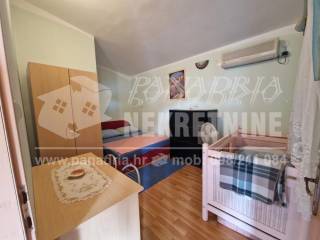 House with apartments, Sale, Vir, Vir