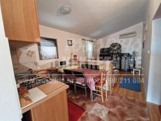 House with apartments, Sale, Vir, Vir