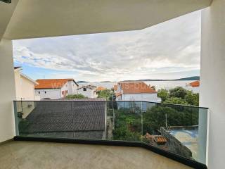 Flat in a building, Sale, Šibenik - Okolica, Brodarica