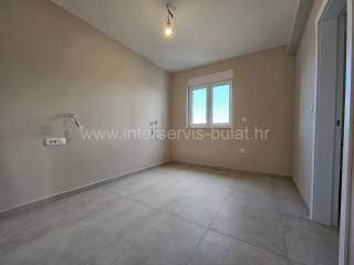 Flat in a building, Sale, Šibenik - Okolica, Brodarica