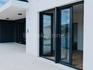 Stan u zgradi, Prodaja, Marina, Marina