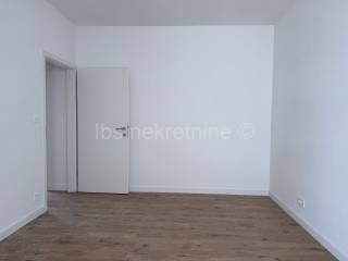 Stan u zgradi, Prodaja, Marina, Marina