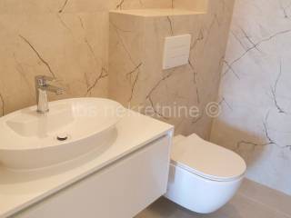 Stan u zgradi, Prodaja, Marina, Marina