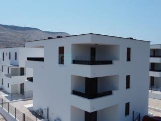 Apartment with a garden, Sale, Šibenik - Okolica, Grebaštica