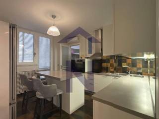 Flat in a building, Rent, Zagreb, Donji Grad