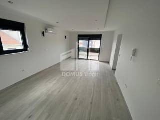 Flat in a new building, Sale, Okrug, Okrug Gornji