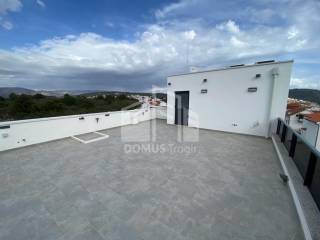 Flat in a new building, Sale, Okrug, Okrug Gornji