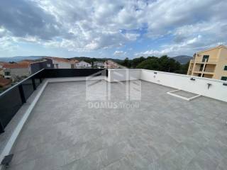 Flat in a new building, Sale, Okrug, Okrug Gornji