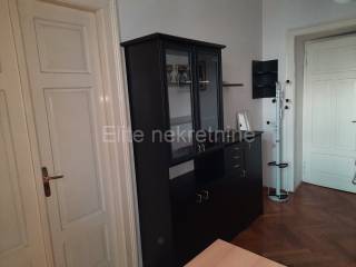 Flat in a villa, Sale, Rijeka, Zapad