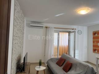 Flat in a building, Sale, Pula, Pula