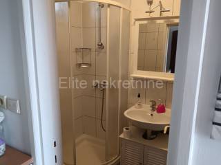 Flat in a house, Rent, Opatija, Opatija